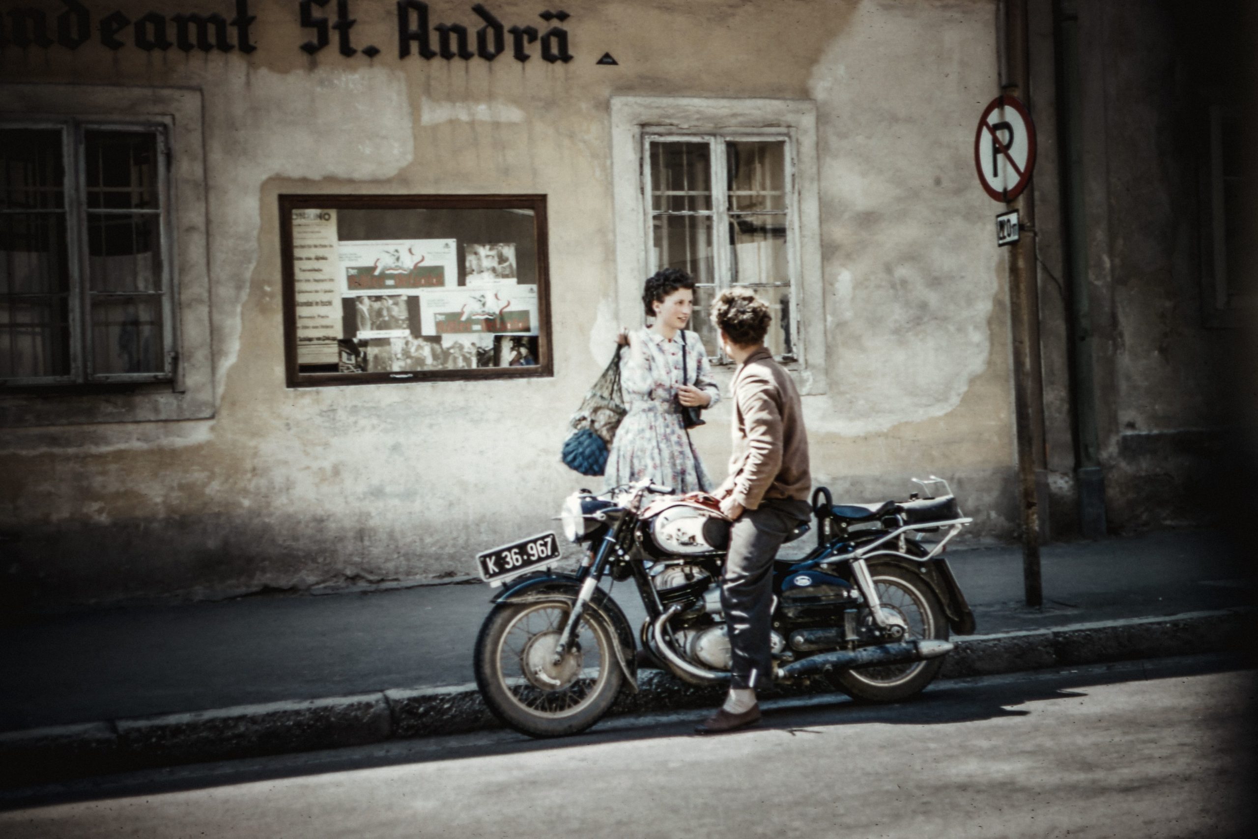 les-anderson-aU6QcHCZT-E-unsplash les-anderson-aU6QcHCZT-E-unsplash